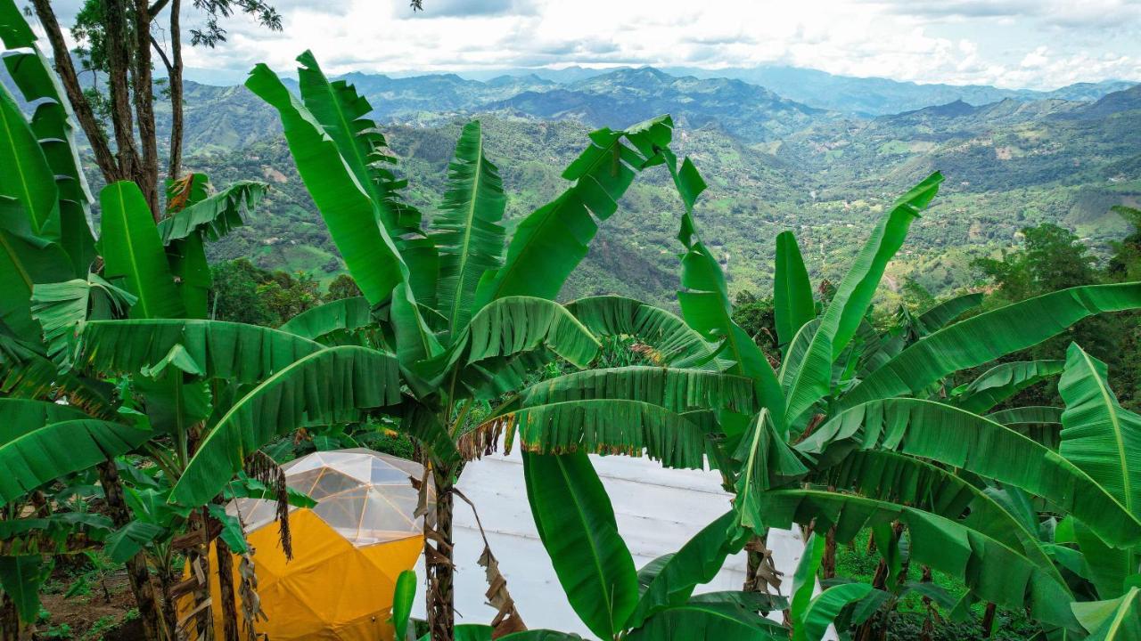 מלון סן פרנסיסקו Bajo El Cielo Glamping San Francisco מראה חיצוני תמונה